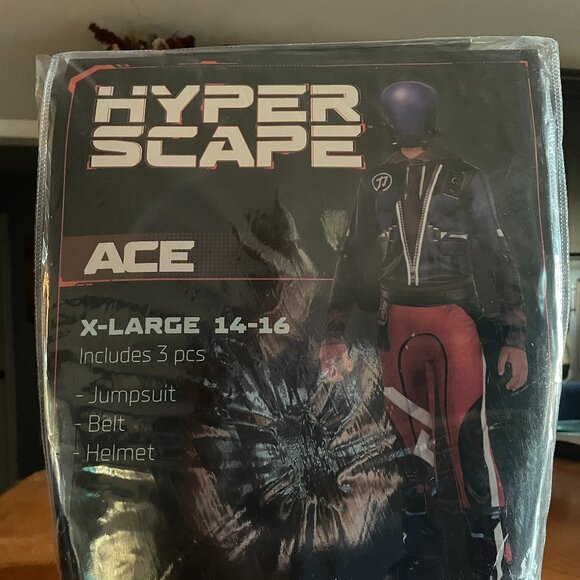 6 for 40$ - Halloween Costumes Hyper Scape Video Game Character- Group bulk buy! - Picture 3 of 5